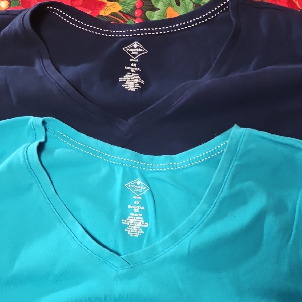 Lot Of 2 4x T-shirts